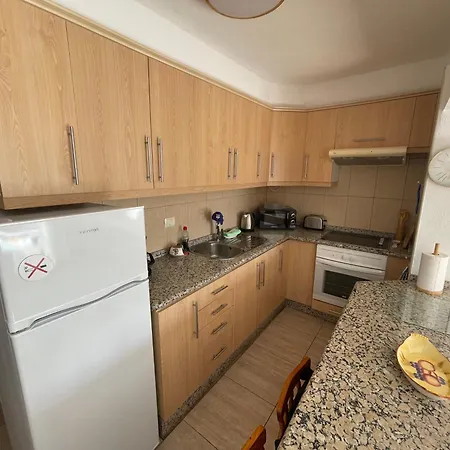 アパート Oasis 1-bedroom Ocean View Large Terrace Pool Full Kitchen アデヘ