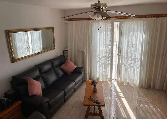 Apartamento Oasis 1-bedroom Ocean View Large Terrace Pool Full Kitchen *