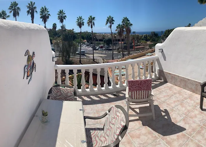 Oasis 1-bedroom Ocean View Large Terrace Pool Full Kitchen