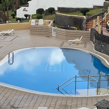 Oasis San Eugenio 1-bedroom With Ocean View, Large Terrace And Pool, Full Kitchen דירה *