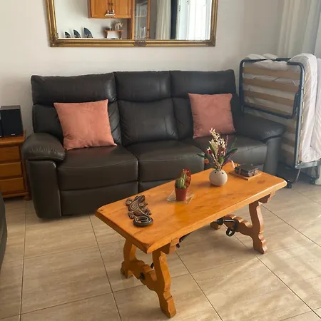 דירה Oasis San Eugenio 1-bedroom With Ocean View, Large Terrace And Pool, Full Kitchen אדחה