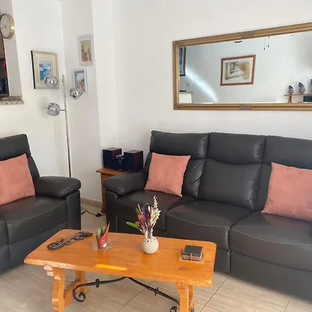 דירה Oasis San Eugenio 1-bedroom With Ocean View, Large Terrace And Pool, Full Kitchen *