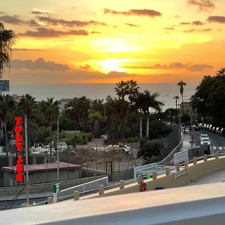 דירה Oasis San Eugenio 1-bedroom With Ocean View, Large Terrace And Pool, Full Kitchen *