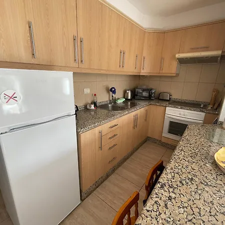 Oasis 1-bedroom Ocean View Large Terrace Pool Full Kitchen