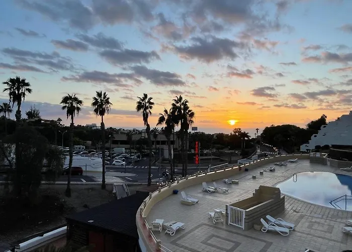 Oasis 1-bedroom Ocean View Large Terrace Pool Full Kitchen Appartamento