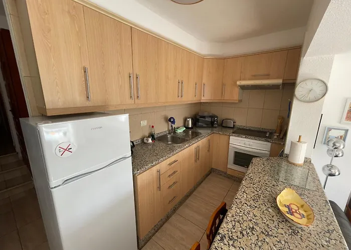 Appartamento Oasis 1-bedroom Ocean View Large Terrace Pool Full Kitchen Costa Adeje (Tenerife)