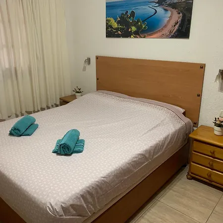 Oasis 1-bedroom Ocean View Large Terrace Pool Full Kitchen Apartment *