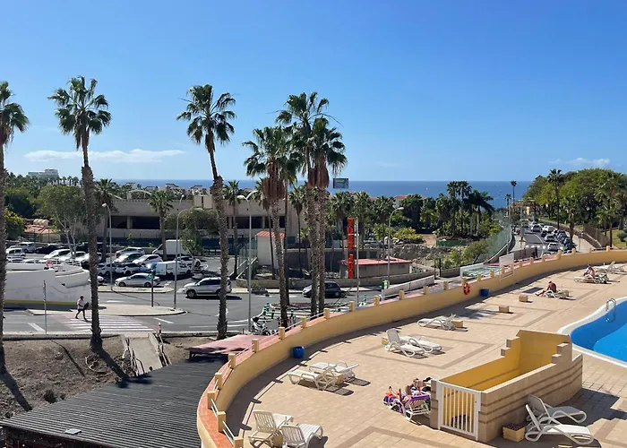 Oasis 1-bedroom Ocean View Large Terrace Pool Full Kitchen Apartment *