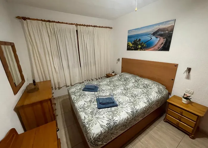 Oasis 1-bedroom Ocean View Large Terrace Pool Full Kitchen Apartment *