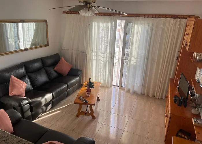 Oasis 1-bedroom Ocean View Large Terrace Pool Full Kitchen *